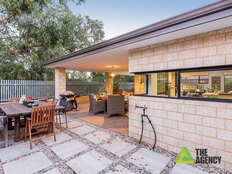 20 Willow Brook View, Meadow Springs WA 6210