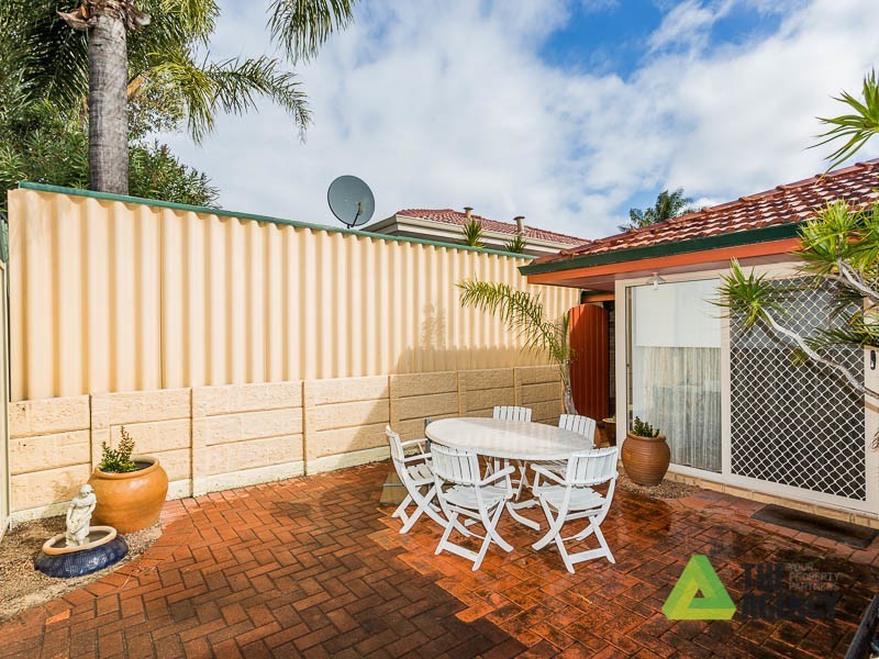 2/139 Shepperton Road, Victoria Park WA 6100