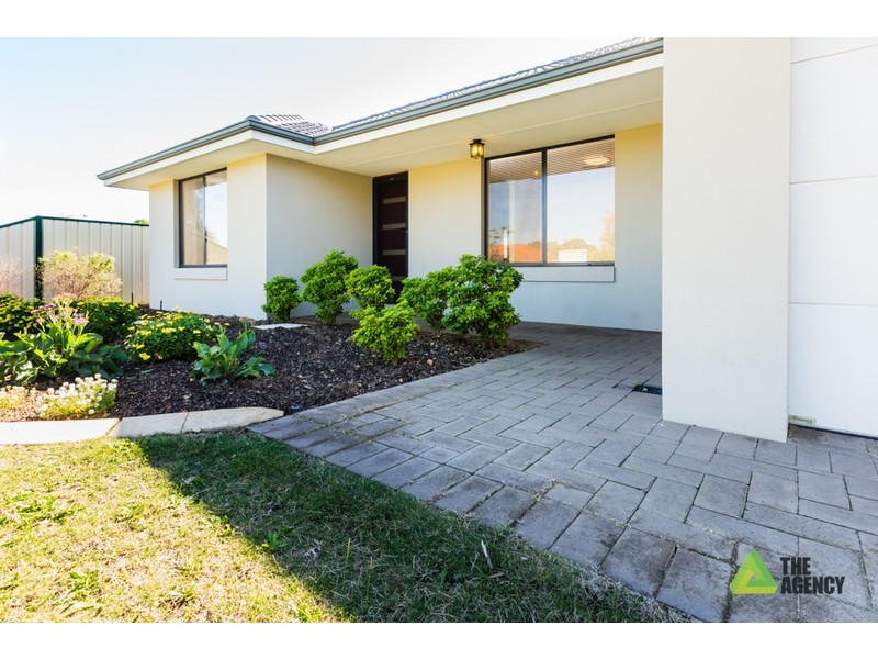 12A Sussex Road, Forrestfield WA 6058