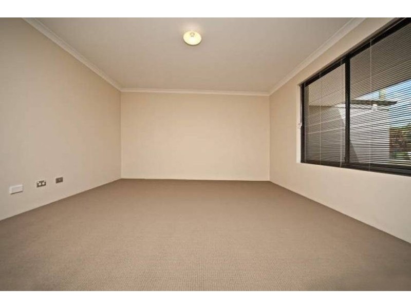 12A Sussex Road, Forrestfield WA 6058