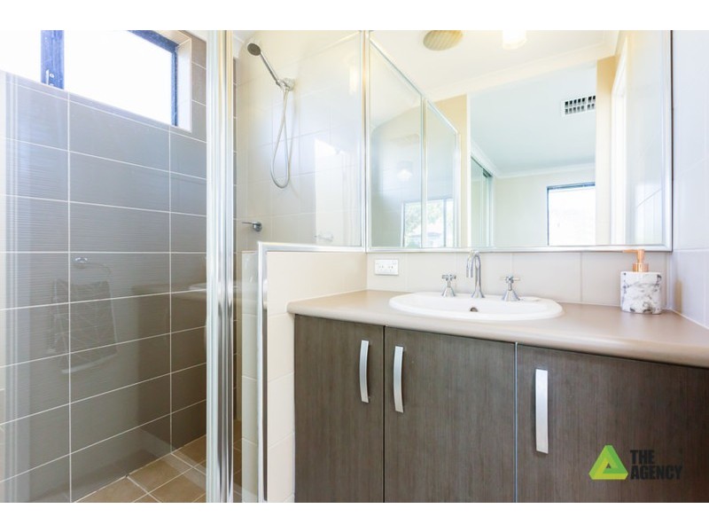 12A Sussex Road, Forrestfield WA 6058