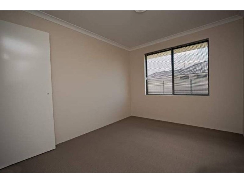 12A Sussex Road, Forrestfield WA 6058