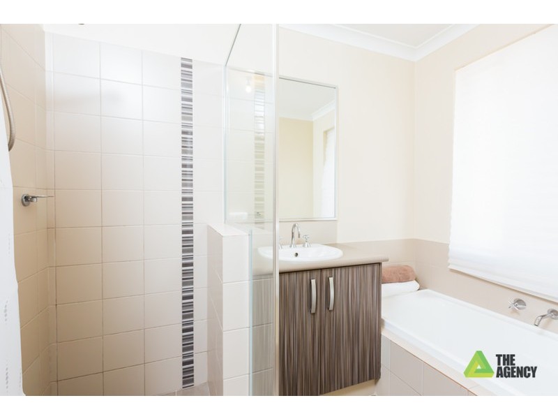 12A Sussex Road, Forrestfield WA 6058