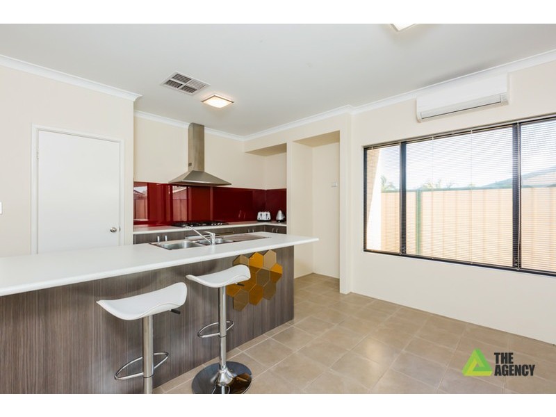 12A Sussex Road, Forrestfield WA 6058