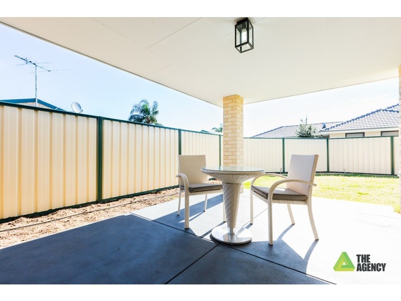 12A Sussex Road, Forrestfield WA 6058
