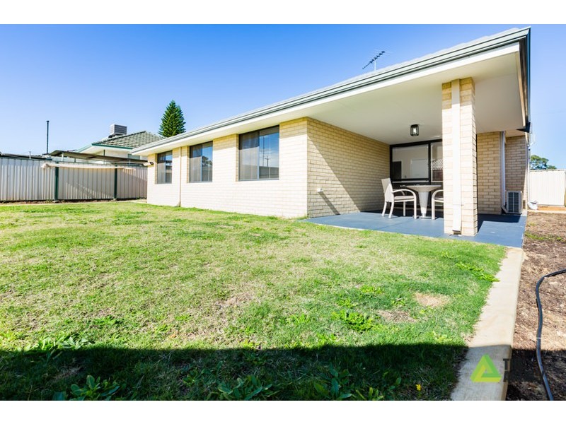 12A Sussex Road, Forrestfield WA 6058