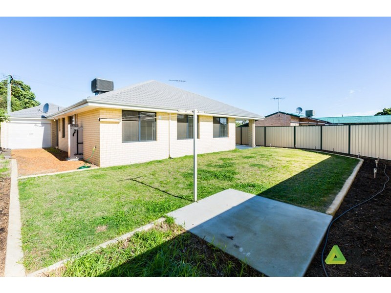 12A Sussex Road, Forrestfield WA 6058