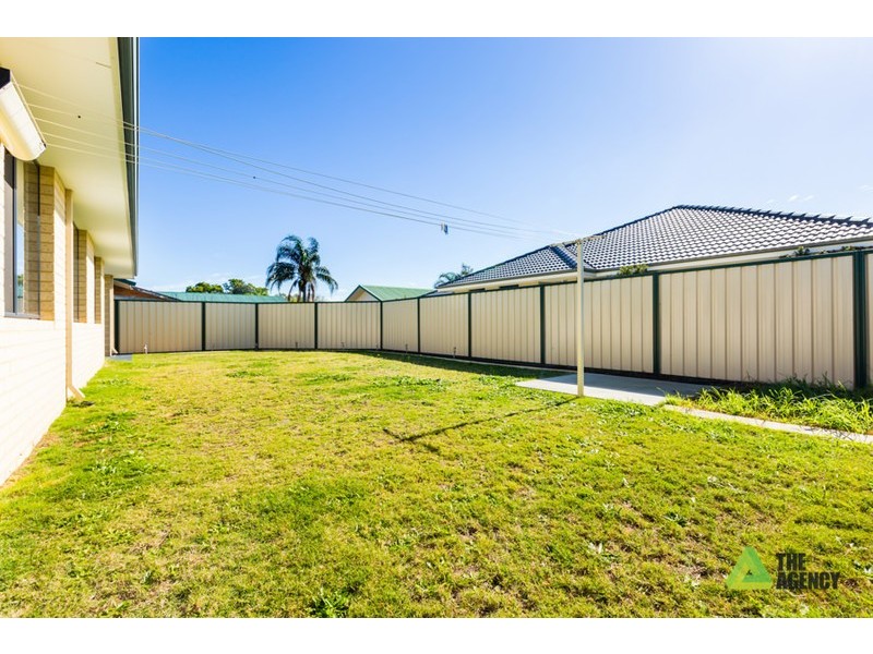 12A Sussex Road, Forrestfield WA 6058