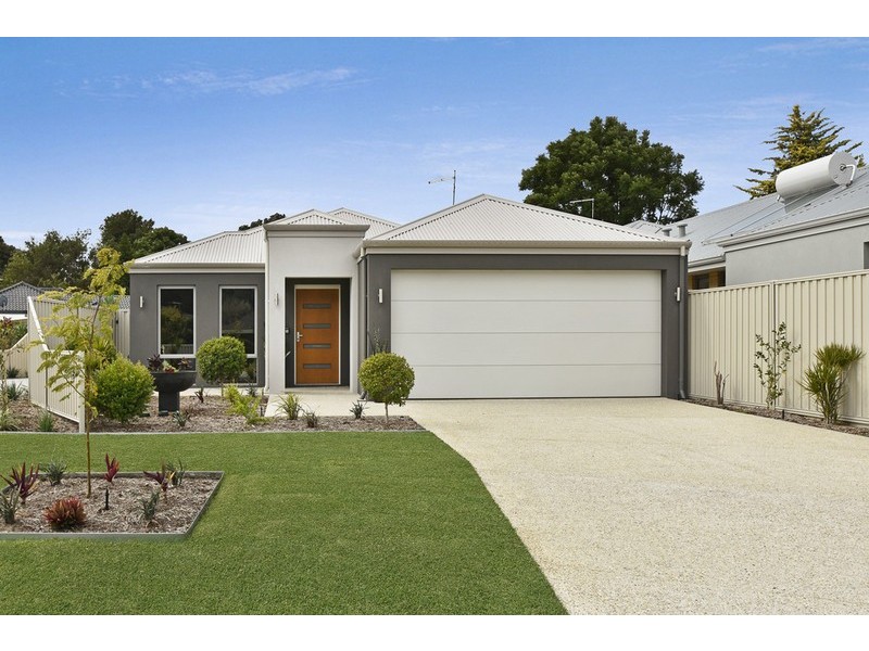 5B Vesta Crescent, Shelley WA 6148