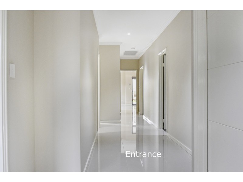 5B Vesta Crescent, Shelley WA 6148