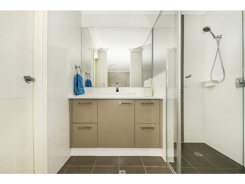 5B Vesta Crescent, Shelley WA 6148