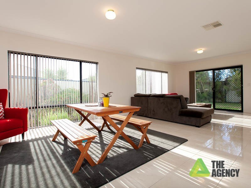 4 Formby Road, Meadow Springs WA 6210