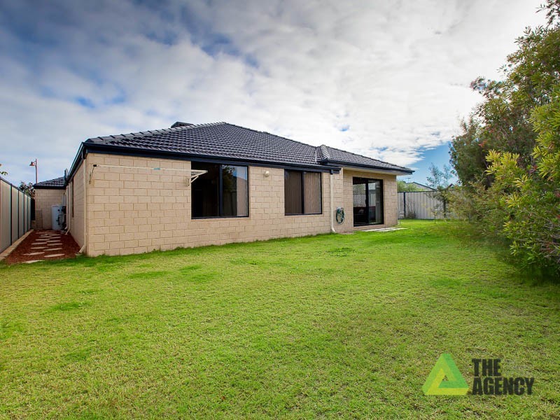 4 Formby Road, Meadow Springs WA 6210