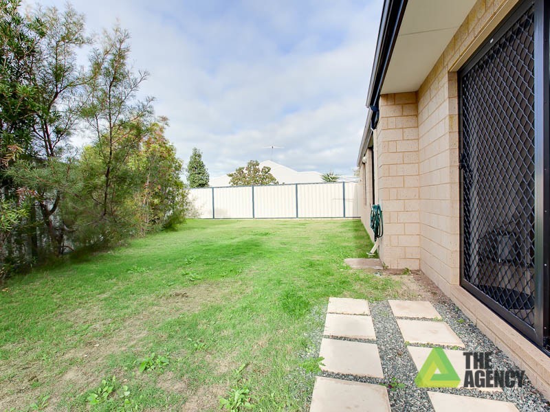 4 Formby Road, Meadow Springs WA 6210