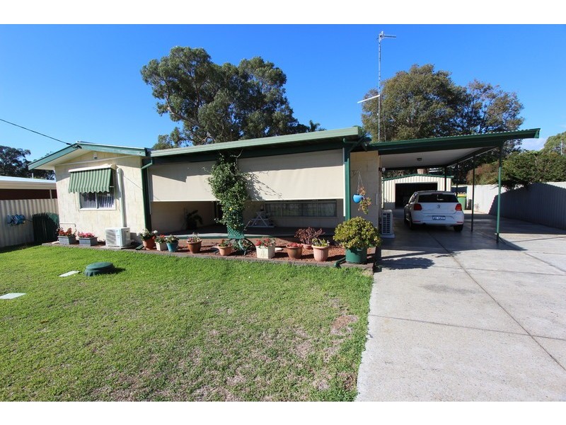 14 Manjeep Road, Greenfields WA 6210