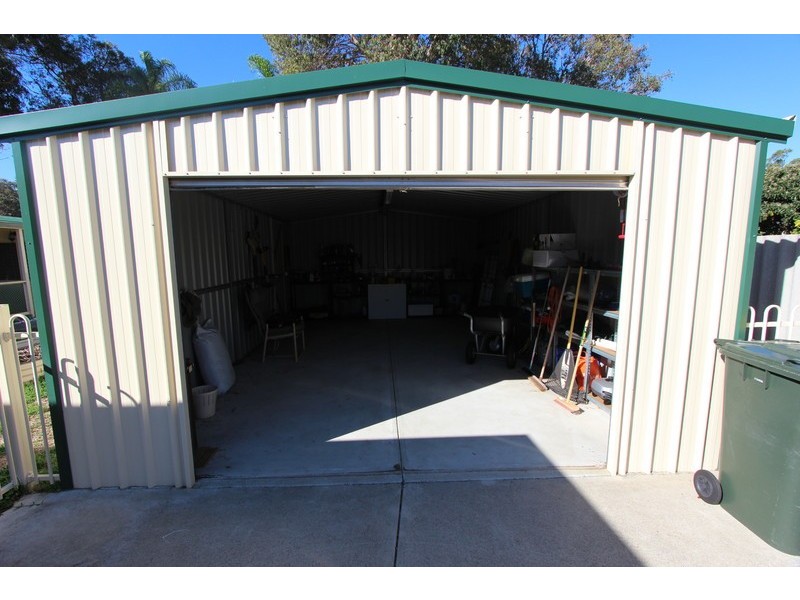 14 Manjeep Road, Greenfields WA 6210