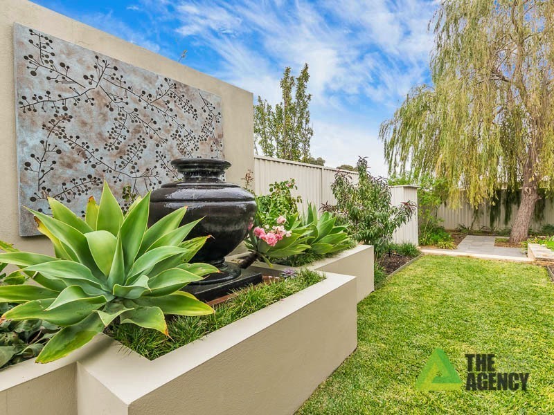 11 Heath Road, Kalamunda WA 6076