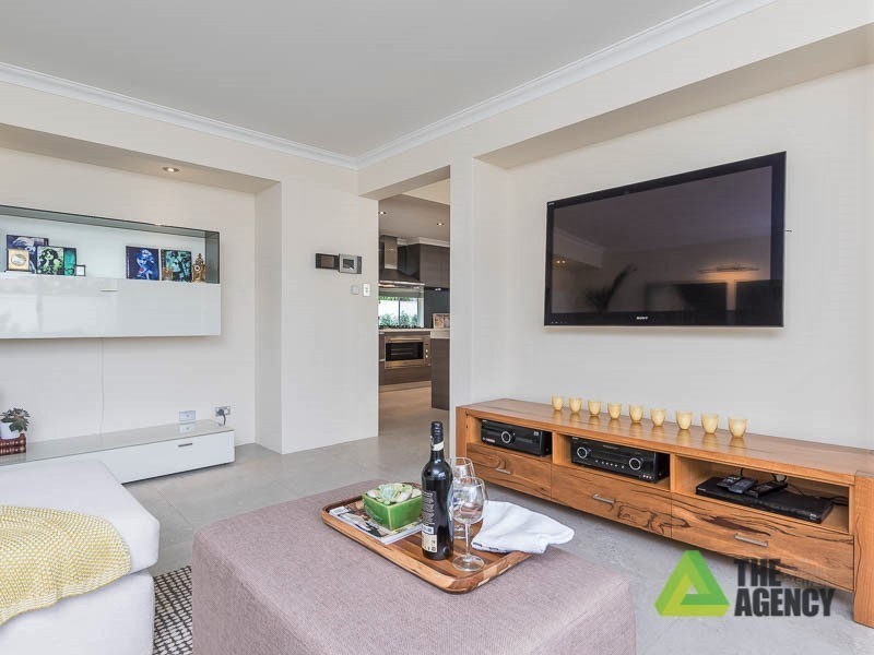 11 Heath Road, Kalamunda WA 6076