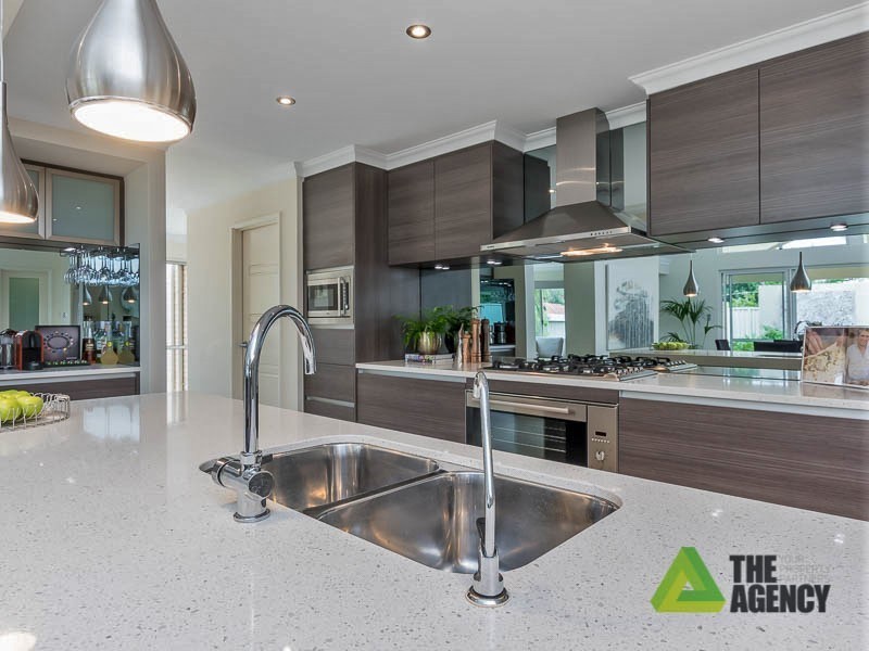 11 Heath Road, Kalamunda WA 6076