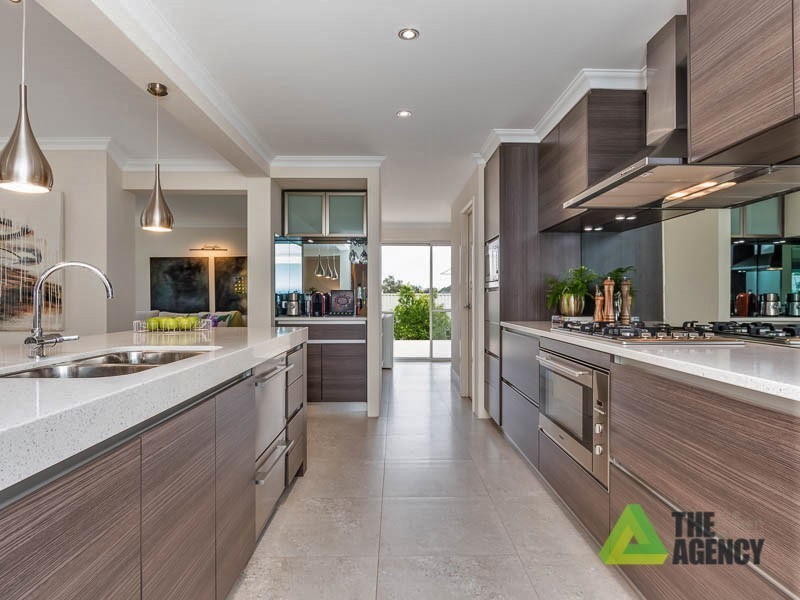 11 Heath Road, Kalamunda WA 6076