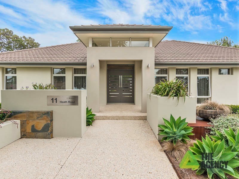 11 Heath Road, Kalamunda WA 6076