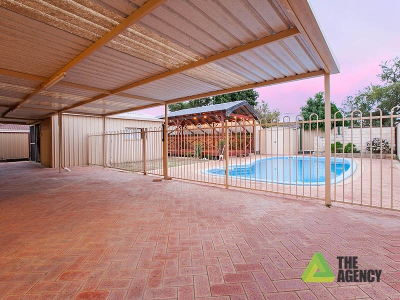 4 Nabberu Loop, Cooloongup WA 6168