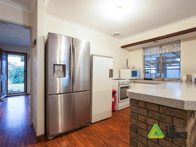 4 Nabberu Loop, Cooloongup WA 6168