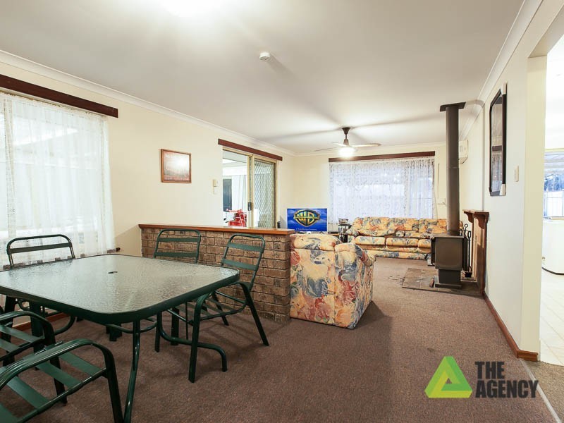 4 Nabberu Loop, Cooloongup WA 6168