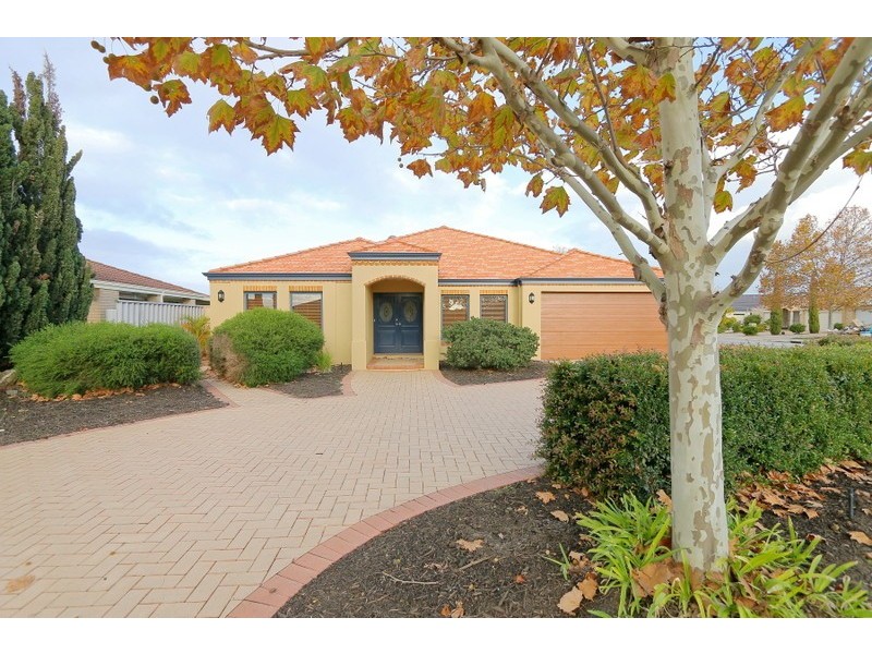 136 Goodwood Way, Canning Vale WA 6155