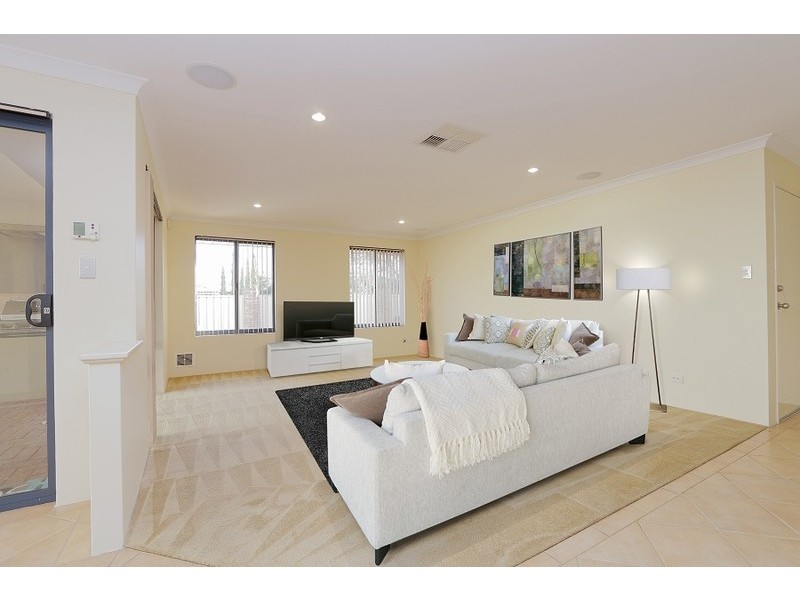 136 Goodwood Way, Canning Vale WA 6155