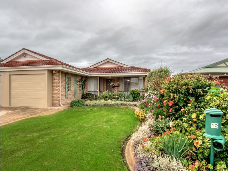 12 Prescott Drive, Murdoch WA 6150
