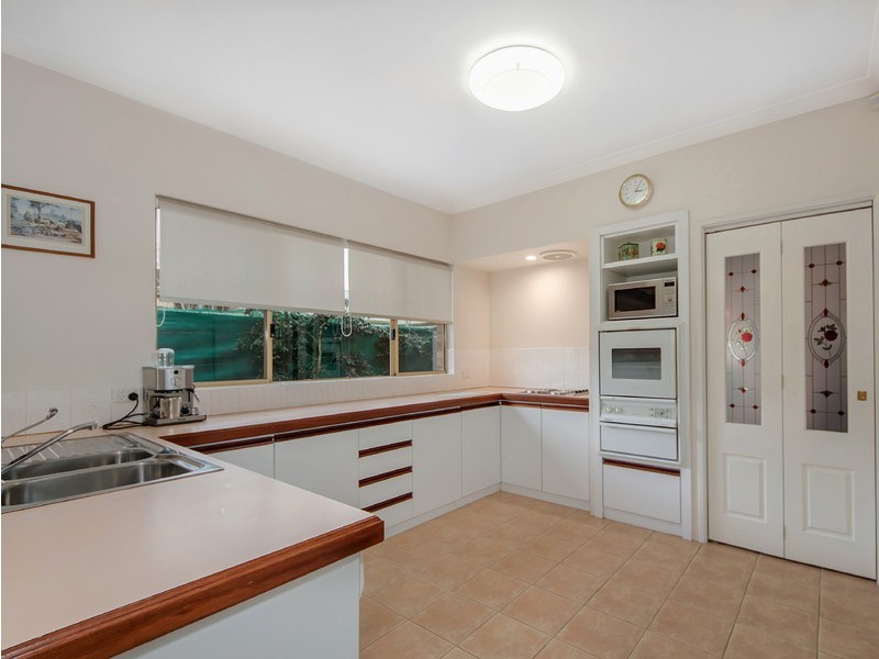 12 Prescott Drive, Murdoch WA 6150