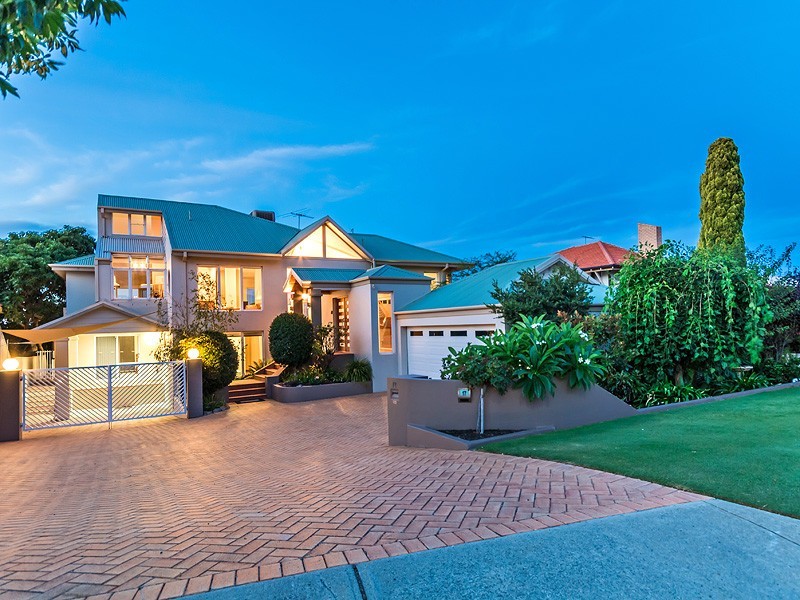 17 Riches Way, Bull Creek WA 6149