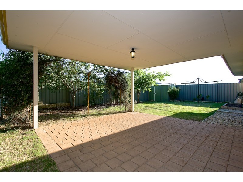 48 Beauchamp Loop, Wellard WA 6170