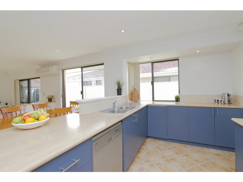 13 Contorta, Canning Vale WA 6155