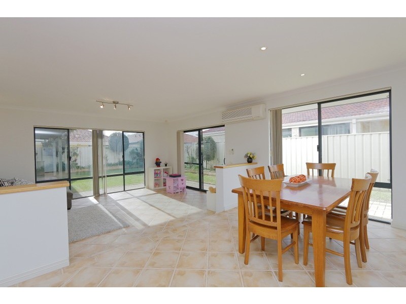 13 Contorta, Canning Vale WA 6155