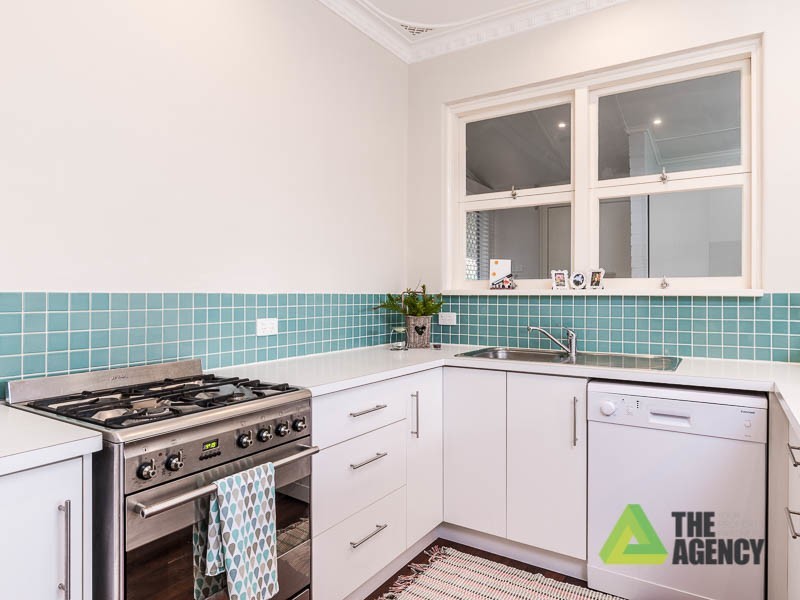 24 Trink Street, Cloverdale WA 6105