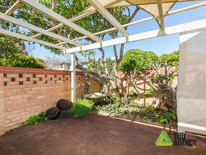 4/35 Hazel Street, Como WA 6152