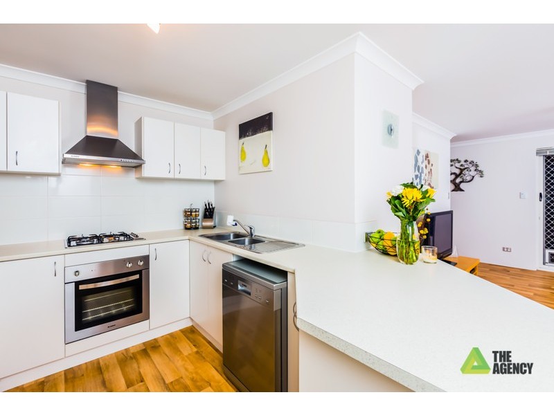 2 Paros Lane, Canning Vale WA 6155