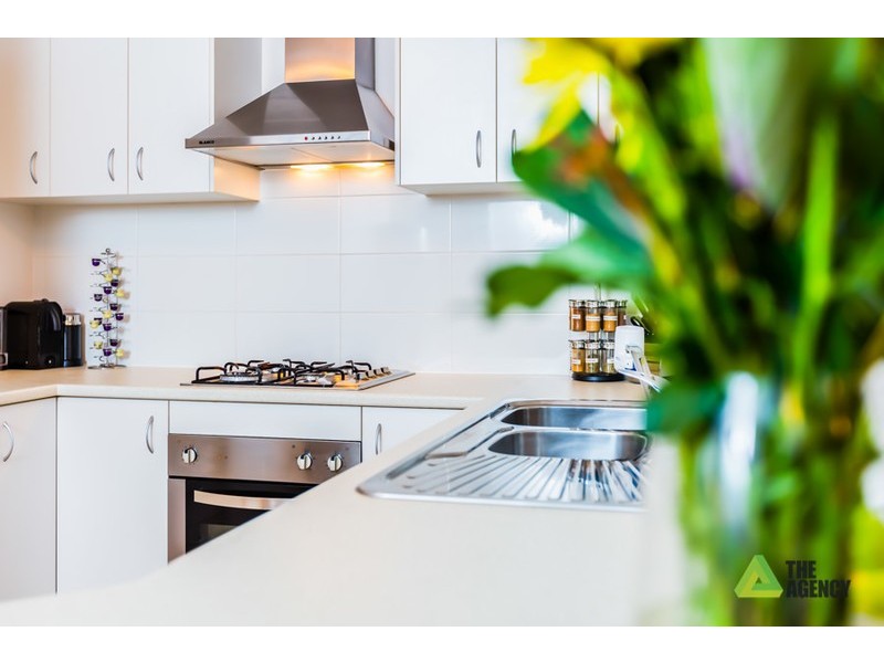 2 Paros Lane, Canning Vale WA 6155