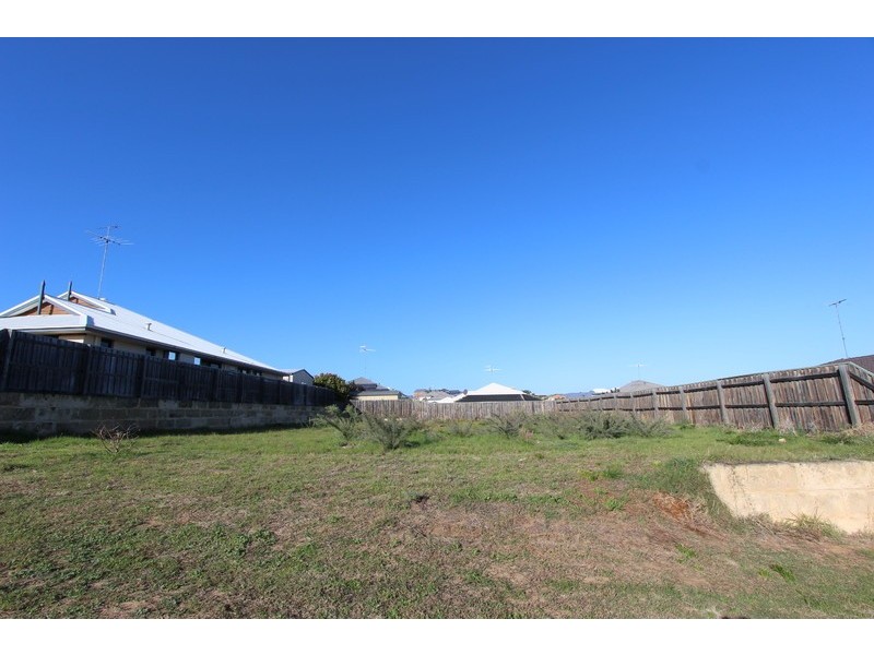 6 Highview Rise, Halls Head WA 6210