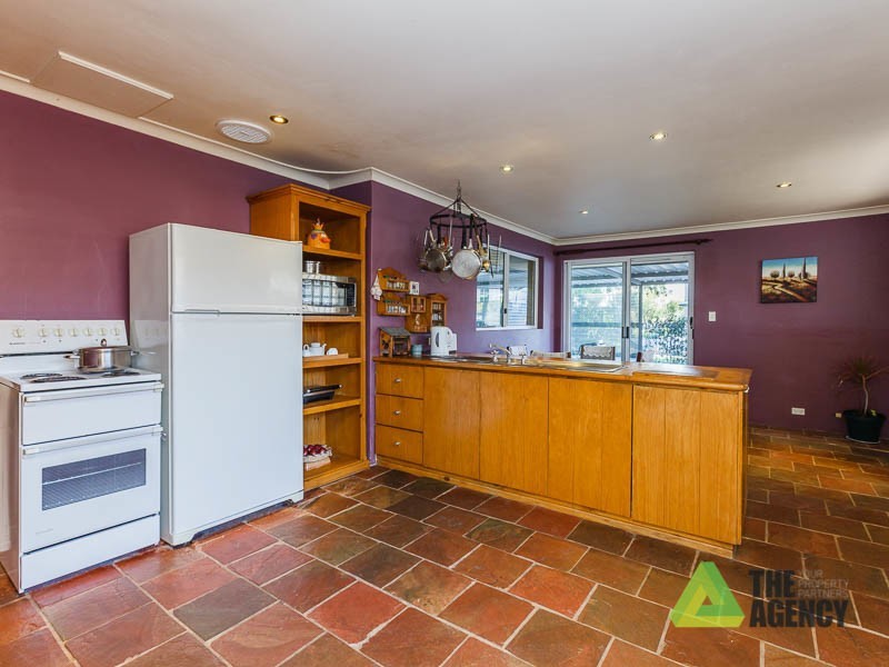 45 Banyard Avenue, Kelmscott WA 6111