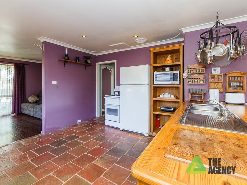 45 Banyard Avenue, Kelmscott WA 6111