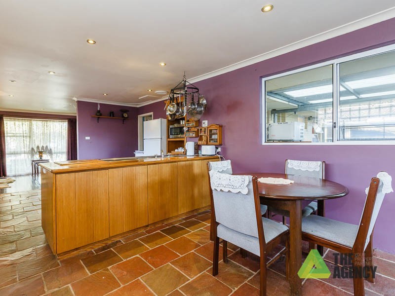 45 Banyard Avenue, Kelmscott WA 6111