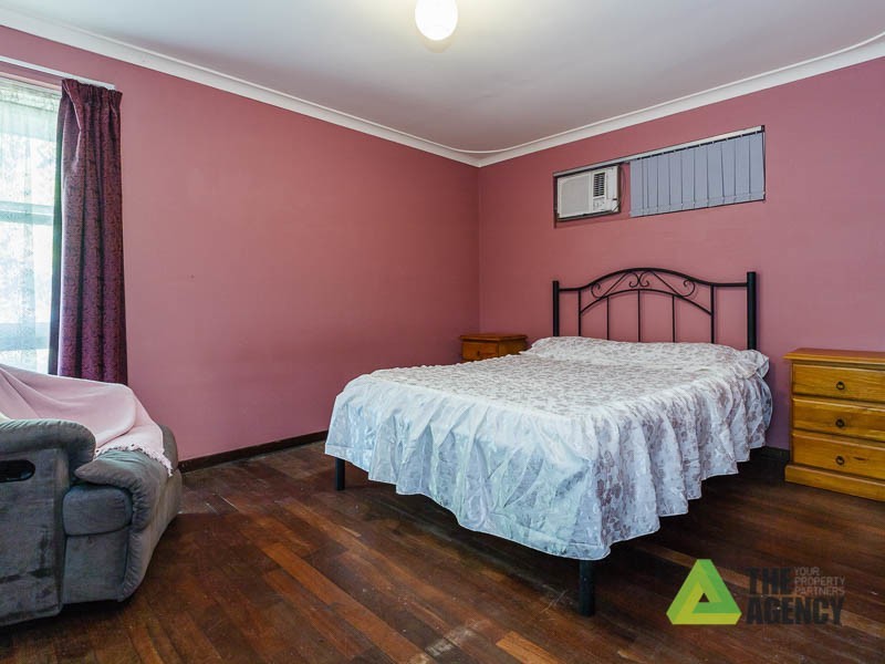 45 Banyard Avenue, Kelmscott WA 6111