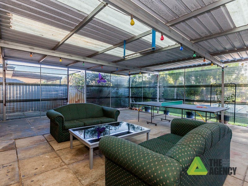 45 Banyard Avenue, Kelmscott WA 6111