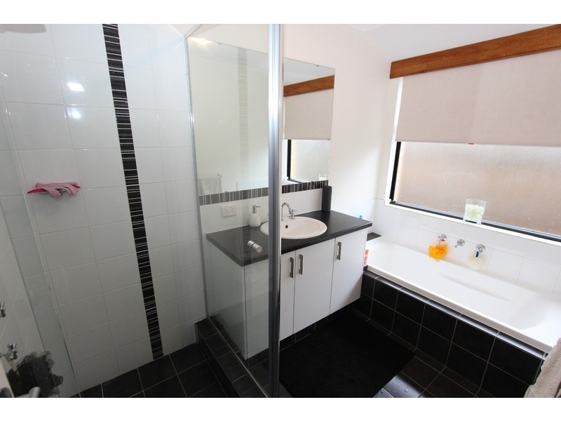 386 Peelwood Parade, Halls Head WA 6210