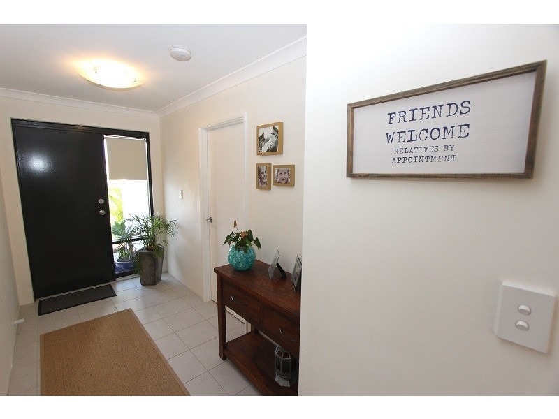 386 Peelwood Parade, Halls Head WA 6210