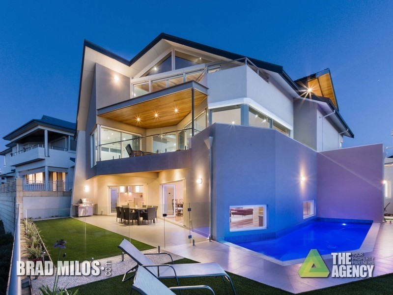 34 Arabella Loop, North Coogee WA 6163