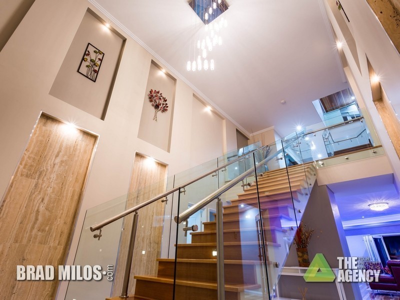 34 Arabella Loop, North Coogee WA 6163